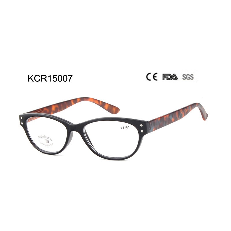 Photochromic reading glasses