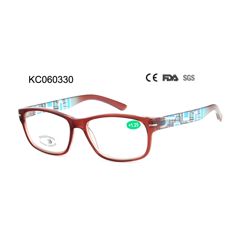 Photochromic reading glasses